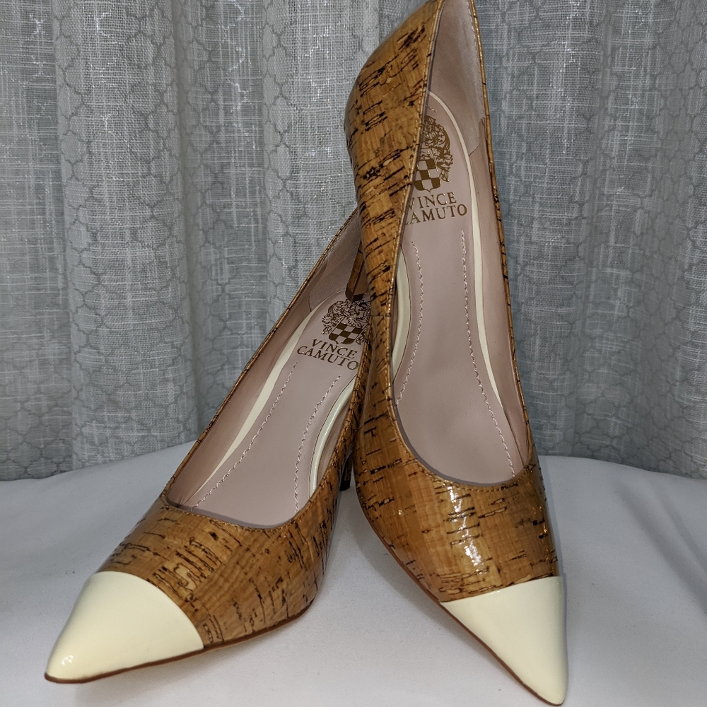 NWB. VINCE CAMUTO HARTY2 Pump. Size 6M